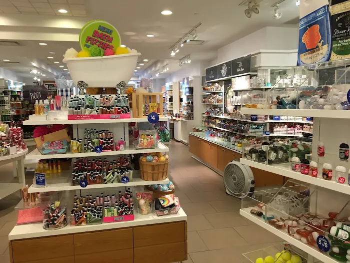 Bath & Body Works 4