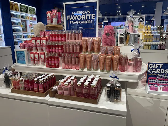 Bath & Body Works 4