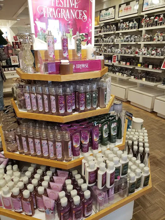 Bath & Body Works 2