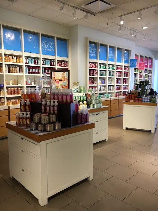 Bath & Body Works 4