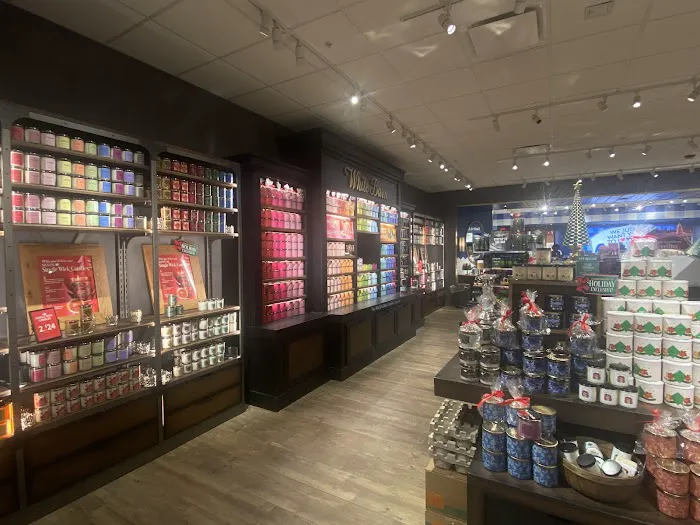 Bath & Body Works 1