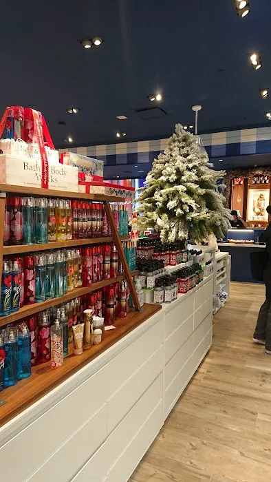 Bath & Body Works 4