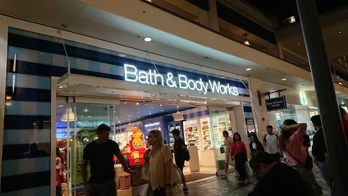 Bath & Body Works 1