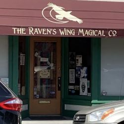 The Raven's Wing Magical Co. ico