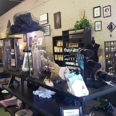 Raven's Roost Boutique