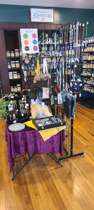 Raven's Roost Boutique 3