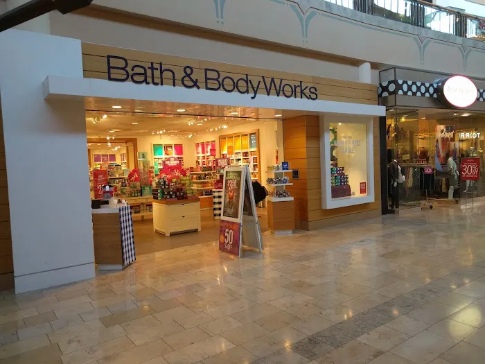 Bath & Body Works 2