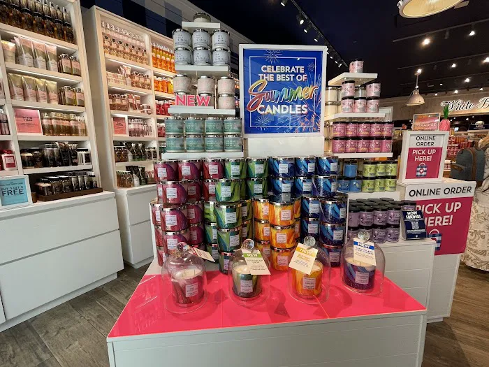 Bath & Body Works 2