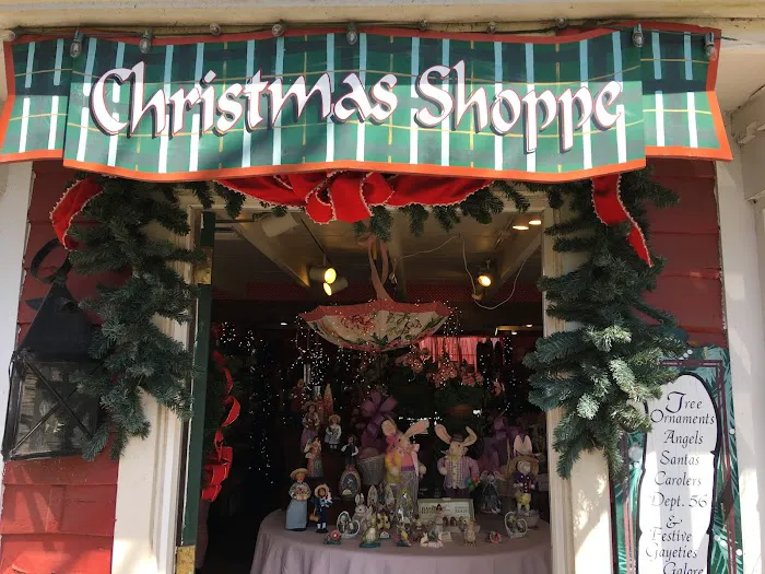 The Candle & Christmas Shoppe 7