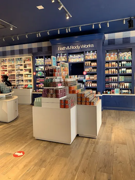 Bath & Body Works 4