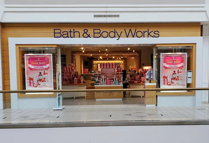 Bath & Body Works 1