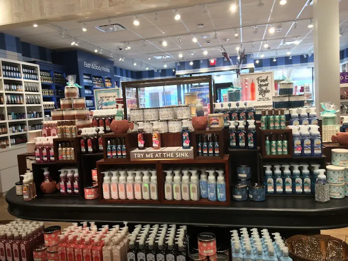 Bath & Body Works 2