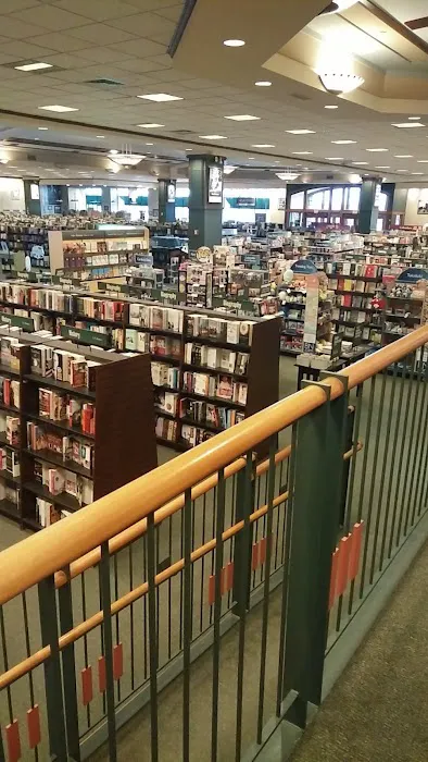 Barnes & Noble 2