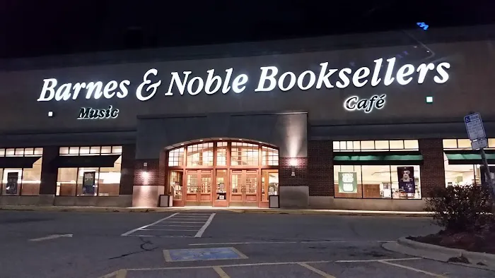 Barnes & Noble 9