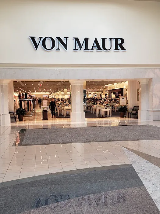 Von Maur 5