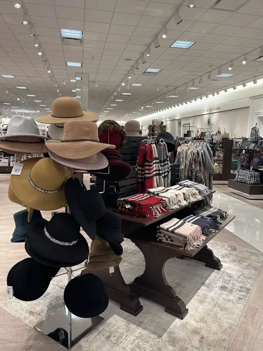 Von Maur 8