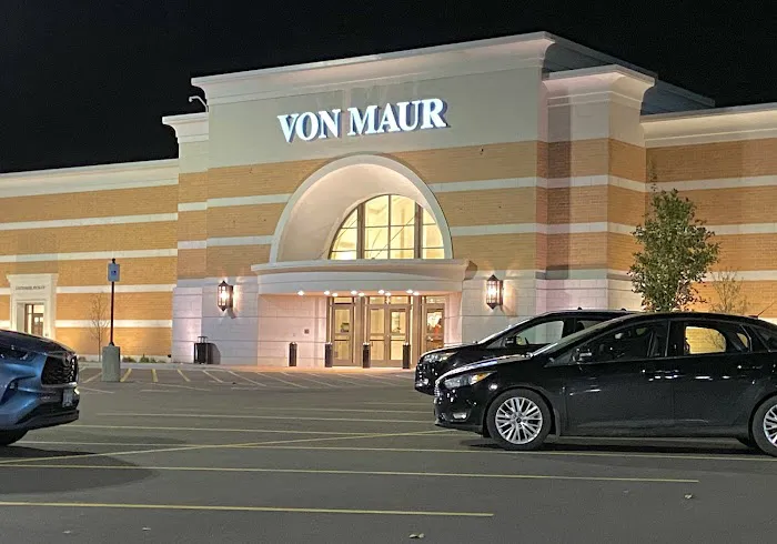 Von Maur 6