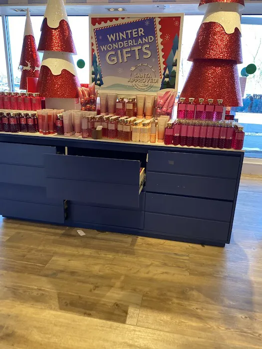 Bath & Body Works 3