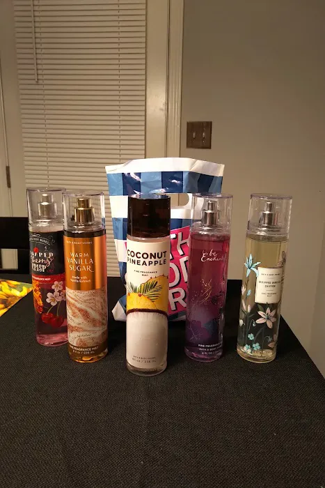 Bath & Body Works 4