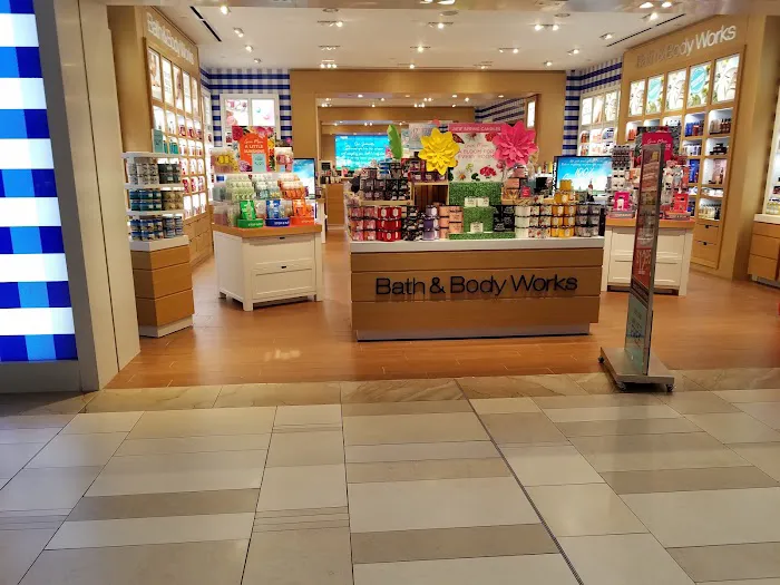 Bath & Body Works 3