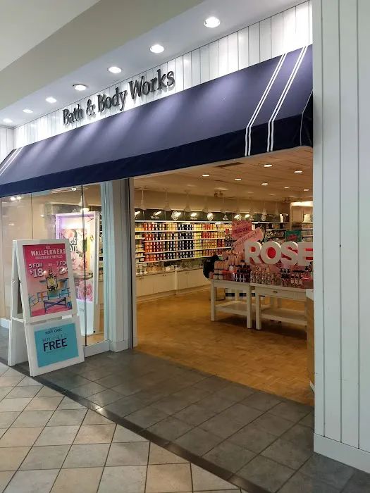 Bath & Body Works 4