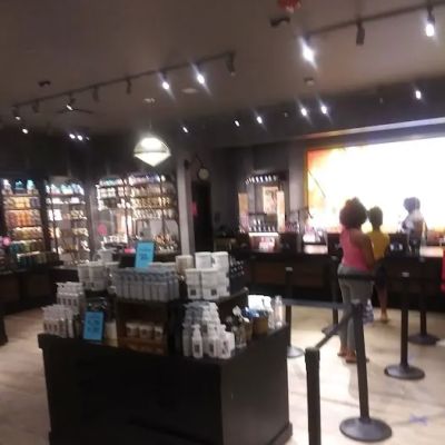 Bath & Body Works