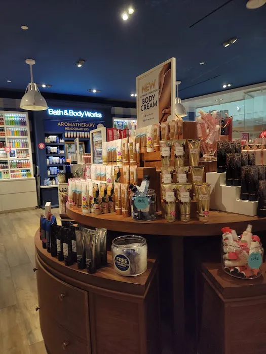 Bath & Body Works 6