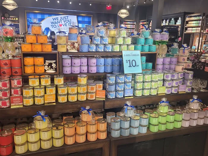 Bath & Body Works 2