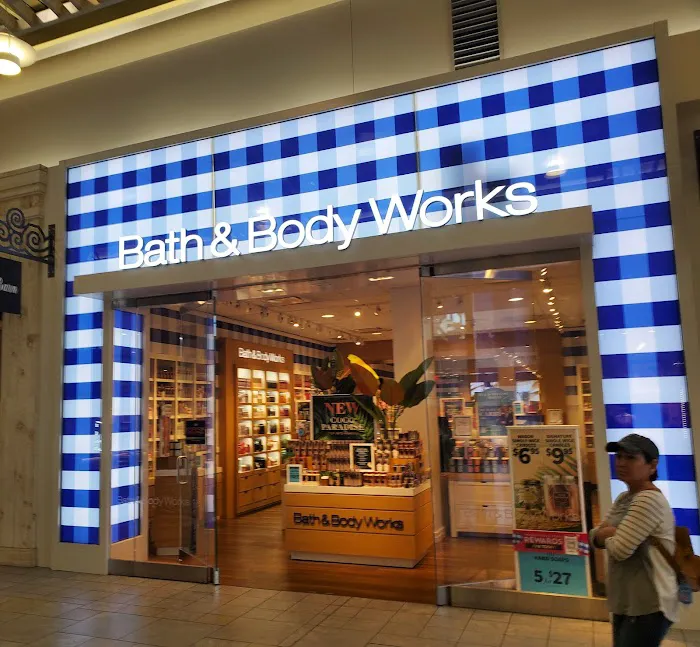 Bath & Body Works 4