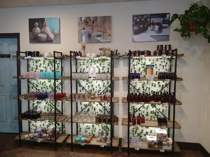 Palmetto Scent Studio - Downtown Charleston 8