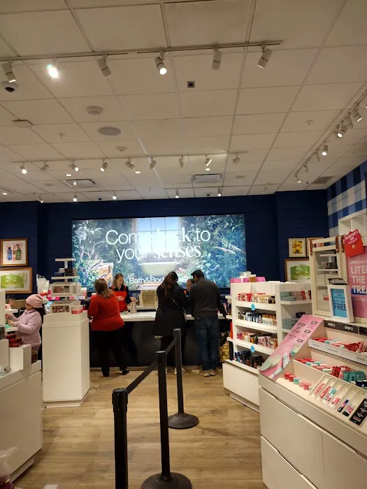 Bath & Body Works 4