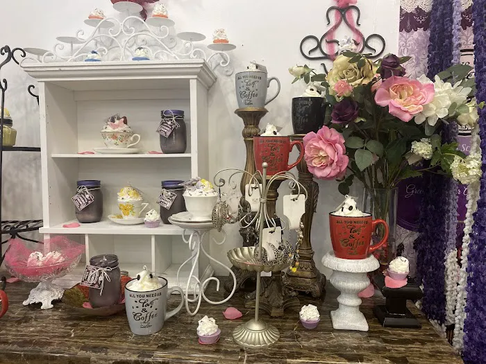 Cupcake Candle Company 8