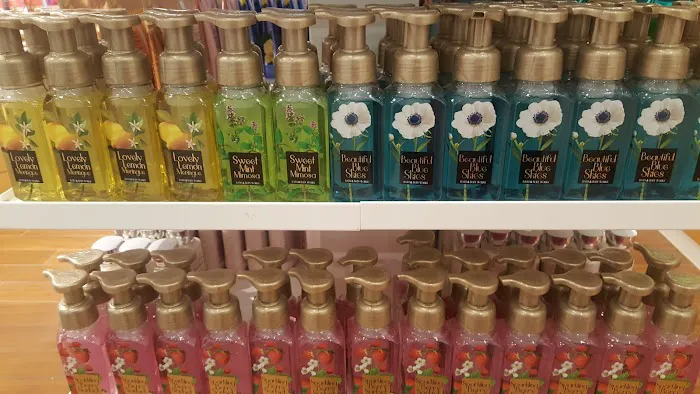 Bath & Body Works 9