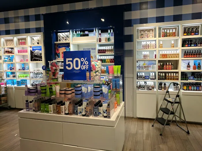 Bath & Body Works 2