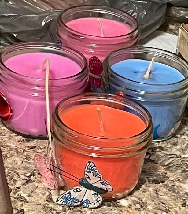 Debz Euphoria Candles LLC 0