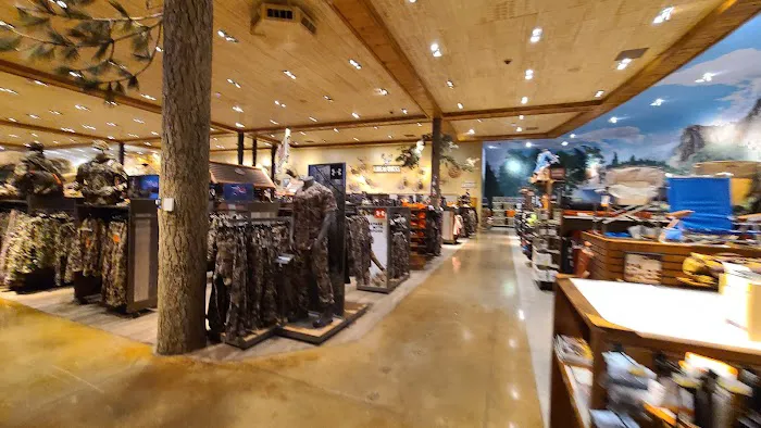 Bass Pro Shops 4