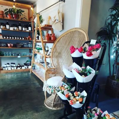 Vida Verde Home Mercantile and Candle Shop