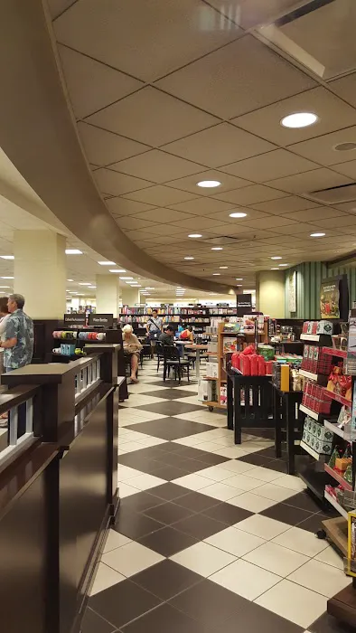 Barnes & Noble 4