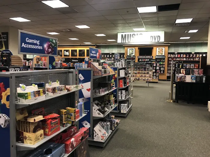 Barnes & Noble 7