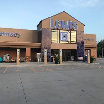 Lewis Stores - 37th & Minnesota, Sioux Falls