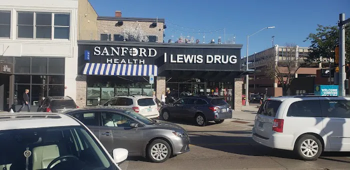 Lewis Stores - 10th & Phillips Avenue 5