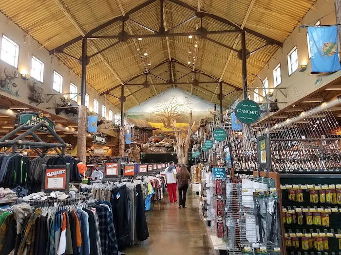 Bass Pro Shops 0