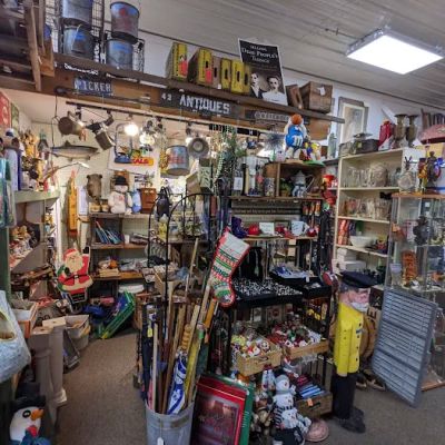 Great Lakes Antiques Boutique