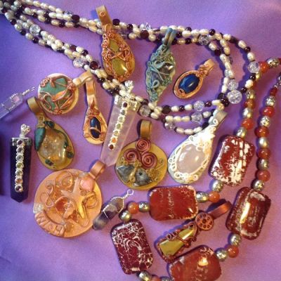 Howl At The Moon Gems