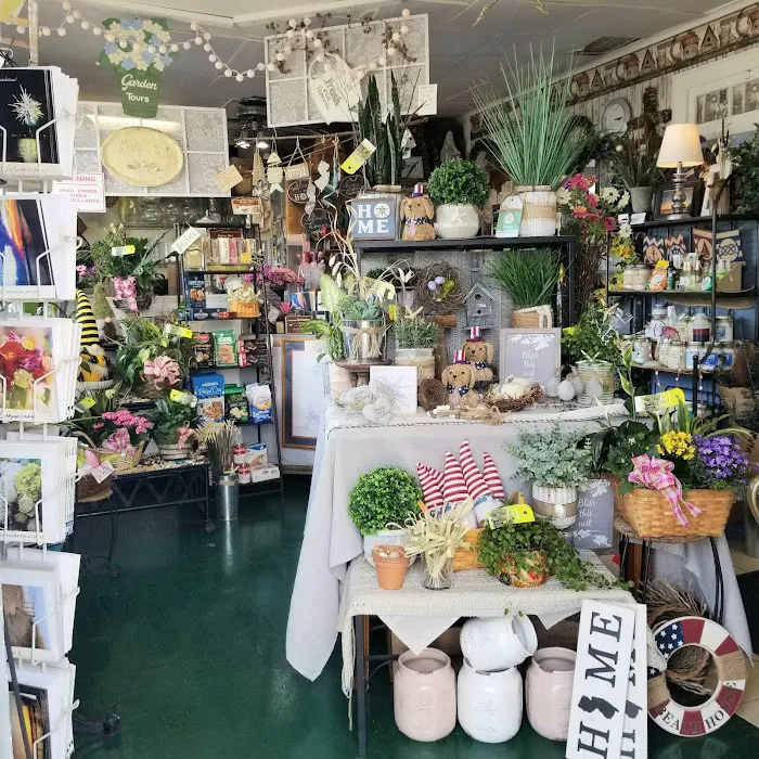 Sparrows Nest Flower Shop LLC 3