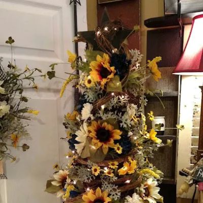 Pamela & Budd's Country Corner