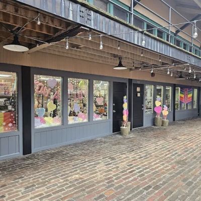 Full Circle Gifts & Goods