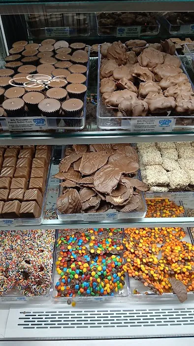 Grandpa Joe's Candy Shop - Stillwater, MN 4