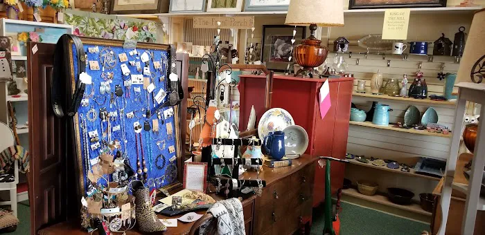 Caldwell Cottage: Antiques Interiors Gifts 0