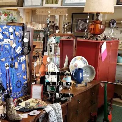 Caldwell Cottage: Antiques Interiors Gifts